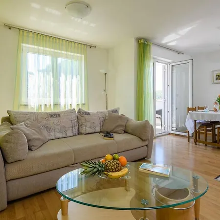Apartment Matej Rabac